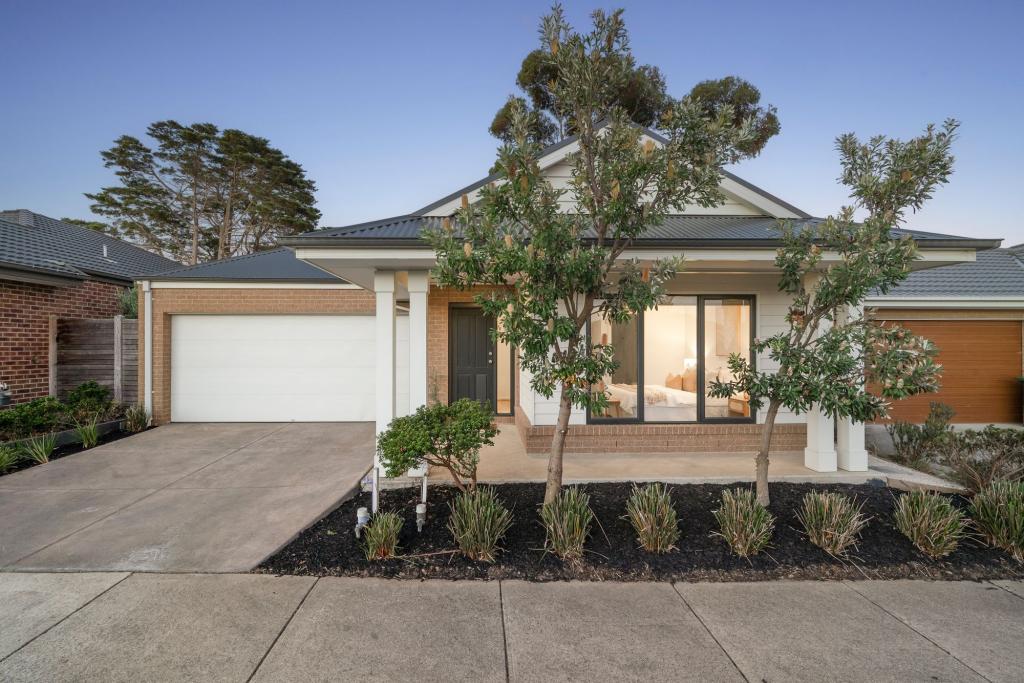 8 ELEMENT CCT, ARMSTRONG CREEK, VIC 3217