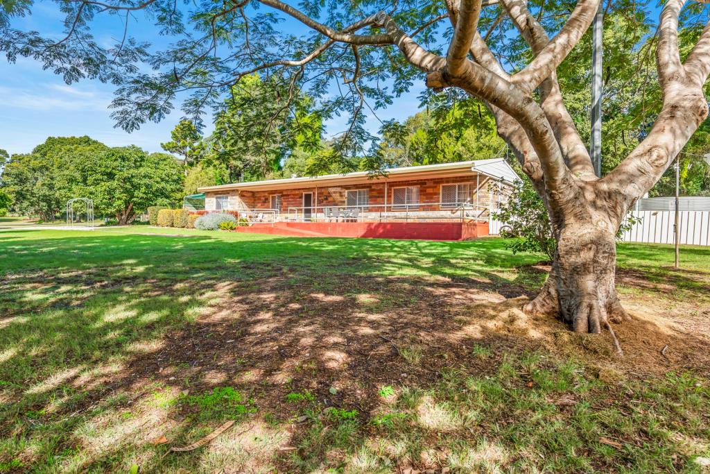 19 Redmans Rd, Kingaroy, QLD 4610
