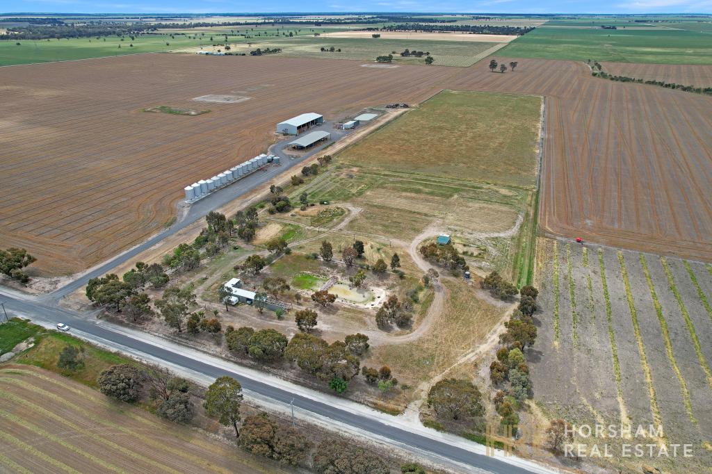 538 School Rd, Drung, VIC 3401