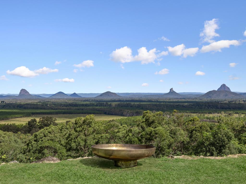 302 Hapgood Rd, Landsborough, QLD 4550