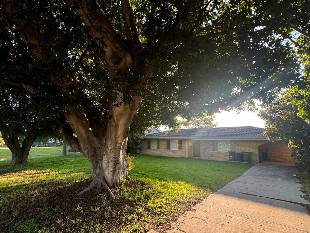 16 Jecks St, Rockingham, WA 6168