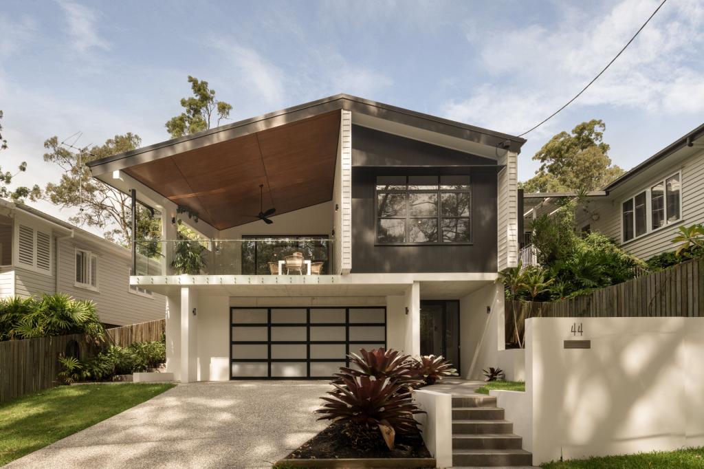 44 BARNETT RD, BARDON, QLD 4065