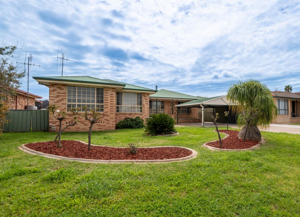 4 Koala Pl, Forbes, NSW 2871