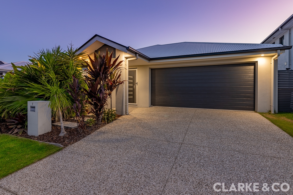7 SACHI ST, NIRIMBA, QLD 4551