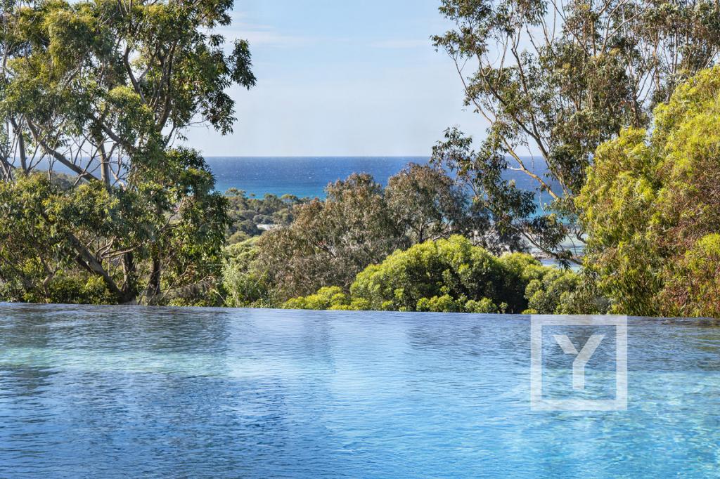 16 Gypsy St, Eagle Bay, WA 6281