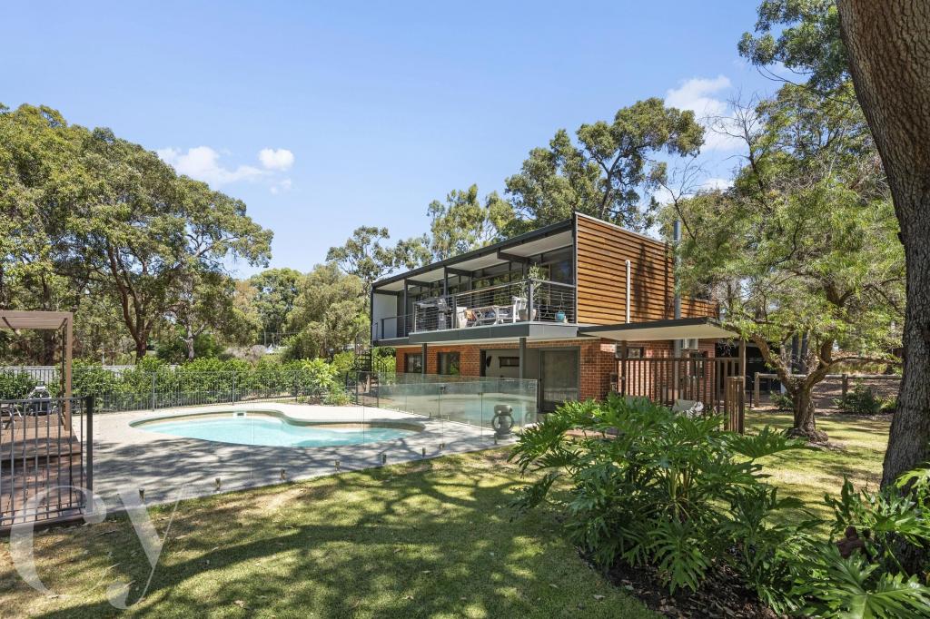 2 Pindari Rd, Lesmurdie, WA 6076