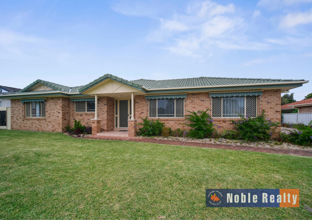 1/6 Thora Cl, Forster, NSW 2428