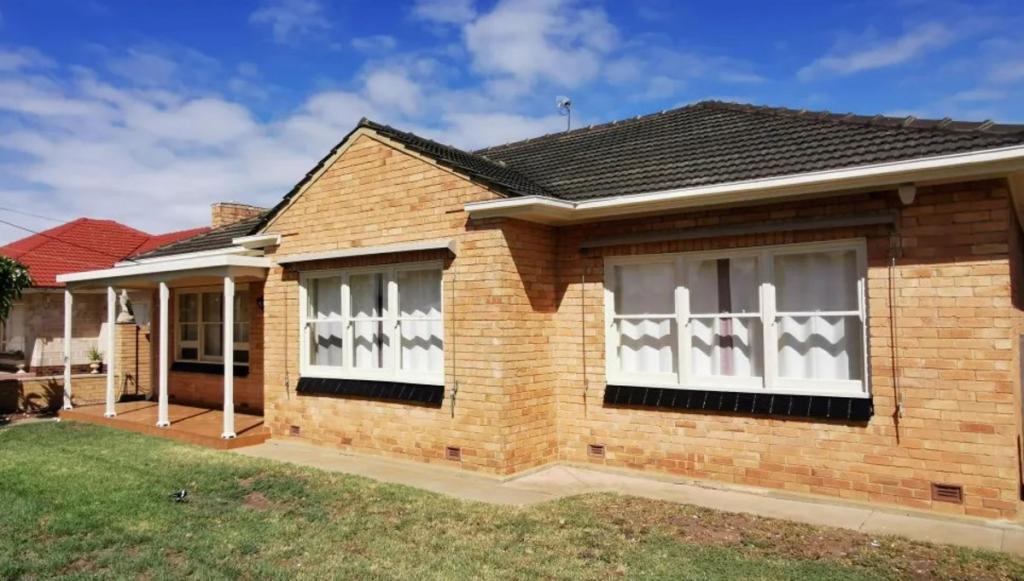 6 Dillon Ave, Flinders Park, SA 5025