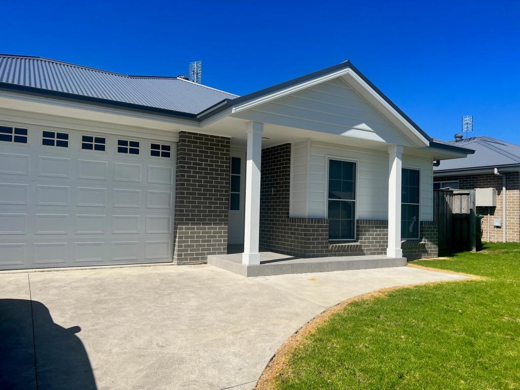 28 Windeyer St, Renwick, NSW 2575