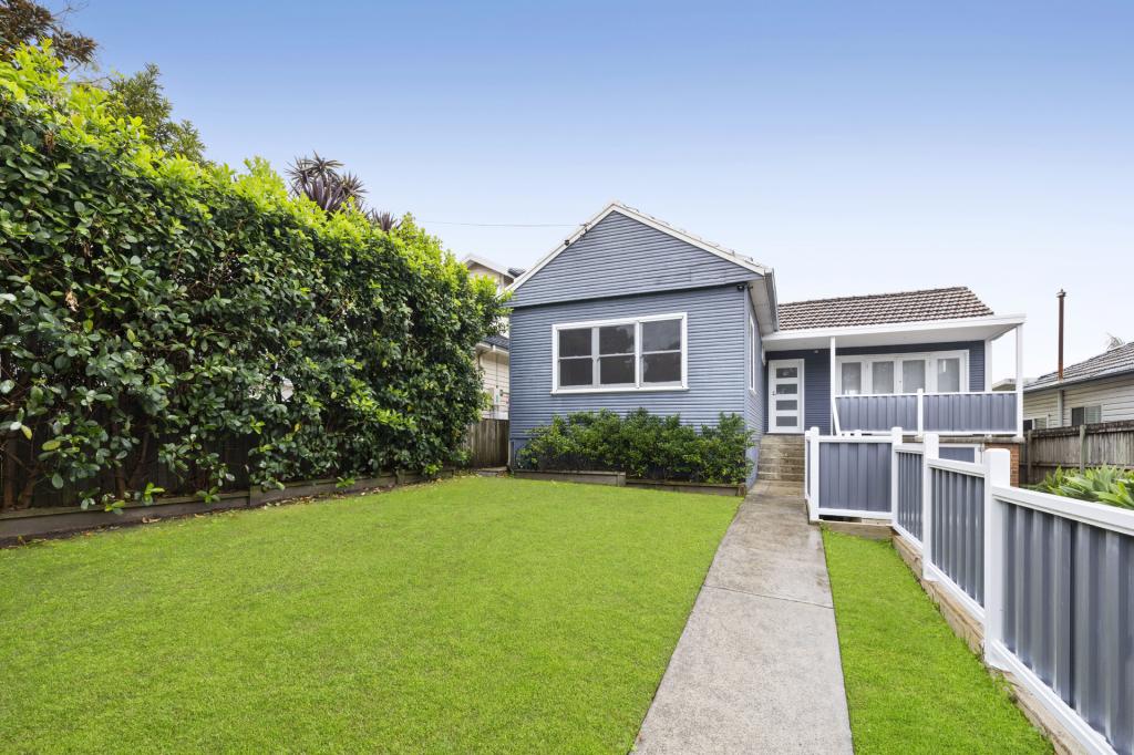 49 Wakehurst Pkwy, Seaforth, NSW 2092
