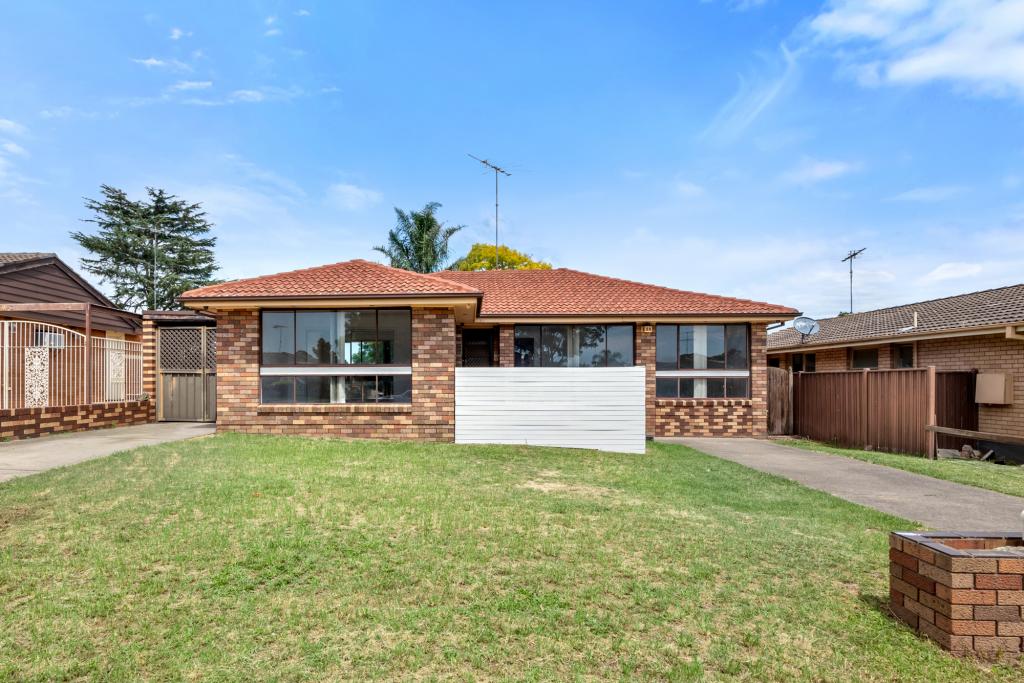 11 Shoalhaven St, Ruse, NSW 2560