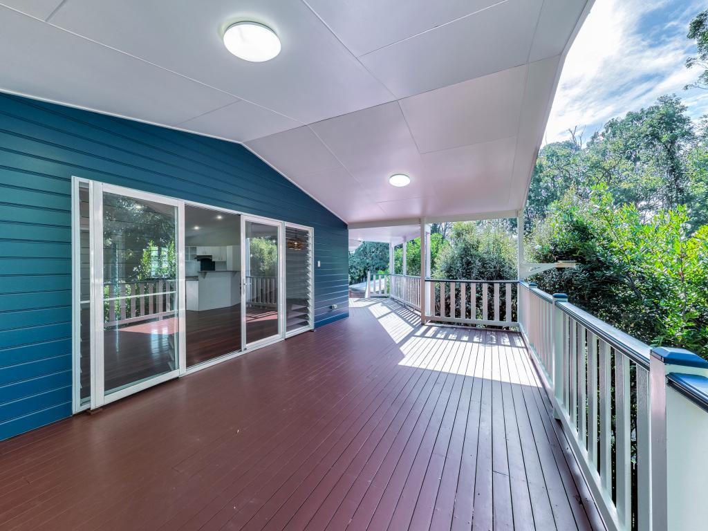 6 Amberly Cir, Little Mountain, QLD 4551