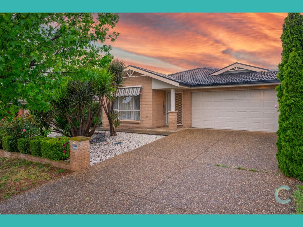 54 Branson St, Dunlop, ACT 2615