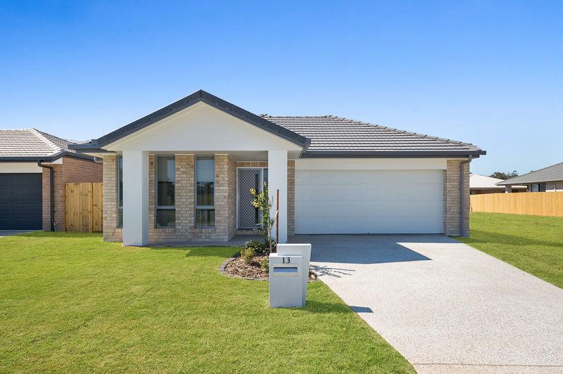 13 Fairbourne Tce, Pimpama, QLD 4209