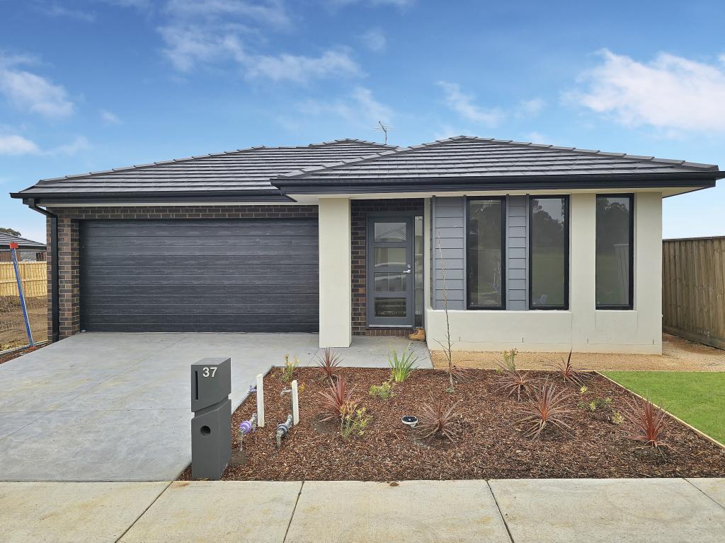 37 Wanderlust Dr, Mount Duneed, VIC 3217