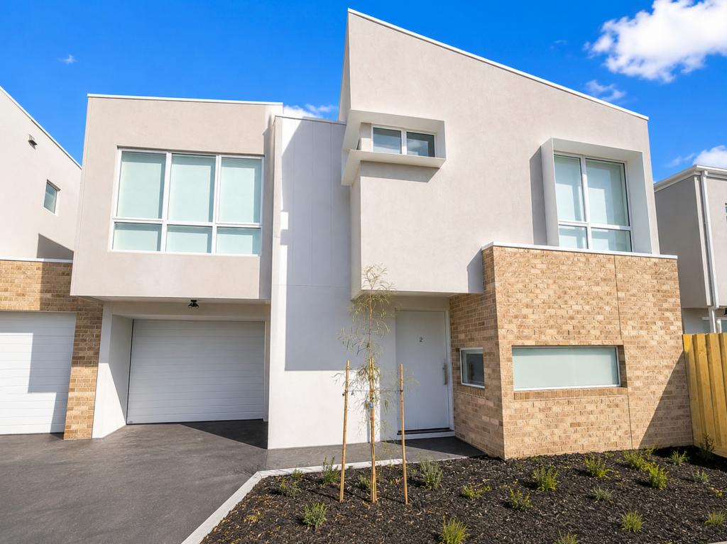 2/9 Corvey Rd, Reservoir, VIC 3073