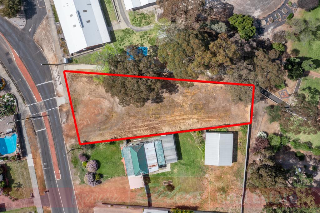 262 Steere St N, Collie, WA 6225