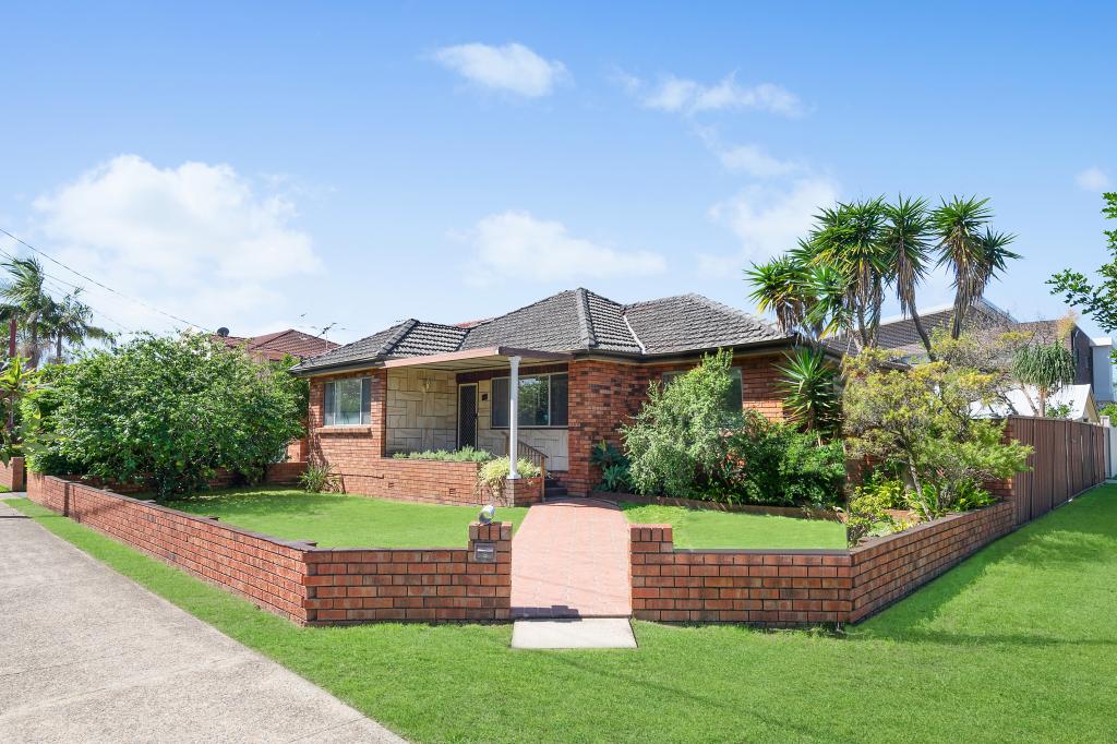 12 Chuter Ave, Monterey, NSW 2217