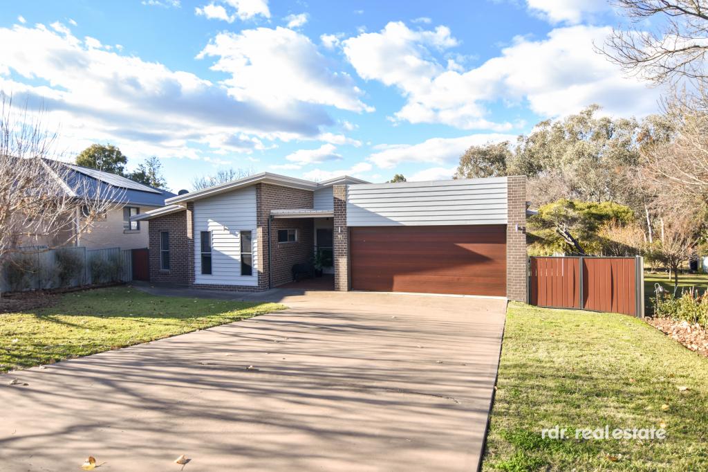 11 Stainfield Dr, Inverell, NSW 2360