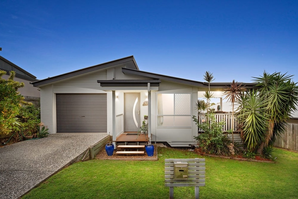 4 Rocky Cape St, Springfield Lakes, QLD 4300