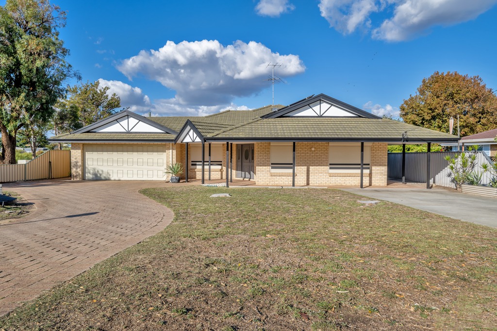 28 Wenn Rd, Singleton, WA 6175