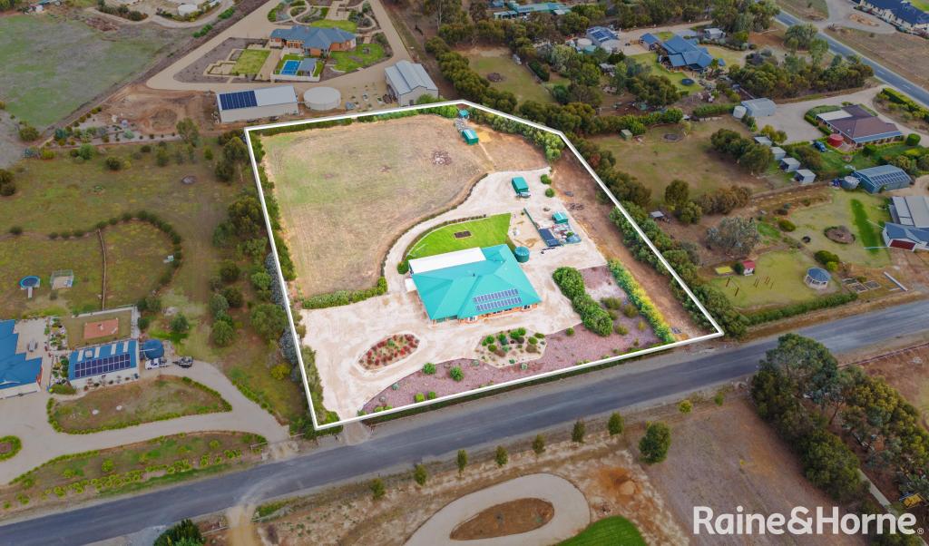 22 Richardson Ave, Strathalbyn, SA 5255