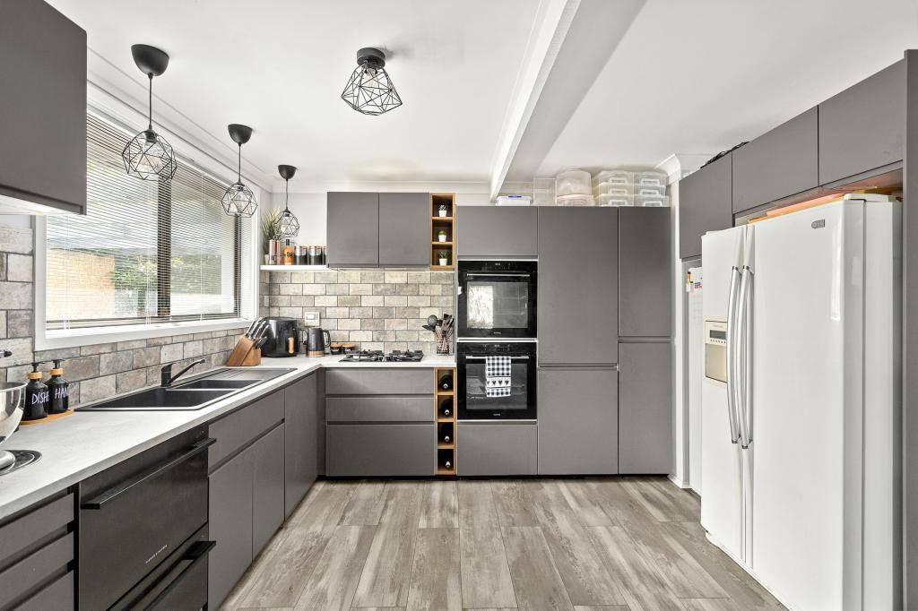 67 Orient St, Willow Vale, NSW 2575