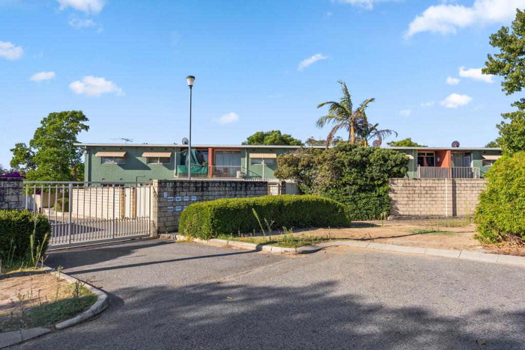 7/21 Clint Way, Calista, WA 6167