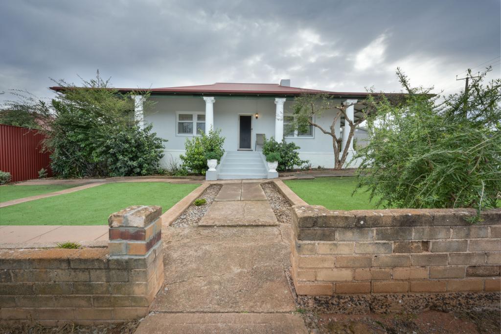 2 Nicolson Ave, Whyalla Playford, SA 5600