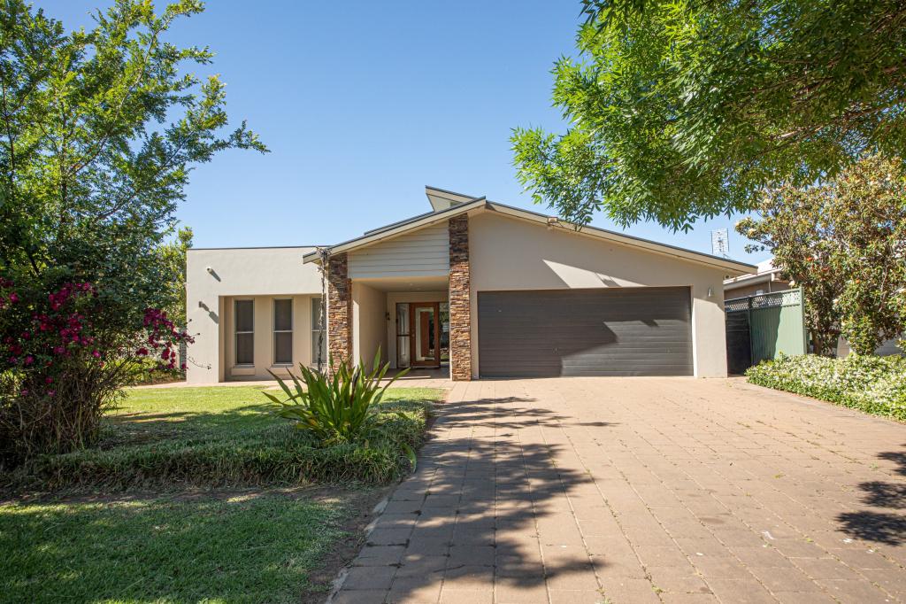 13 Southlakes Pde, Dubbo, NSW 2830
