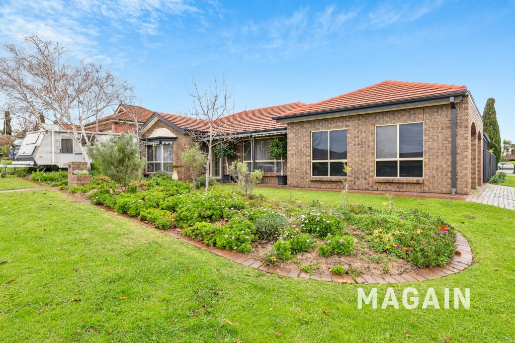 53 Farnsworth Dr, Morphett Vale, SA 5162
