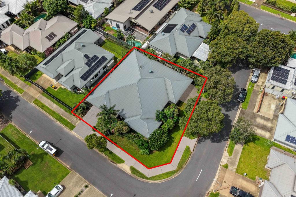 4 Landsborough Dr, Smithfield, QLD 4878