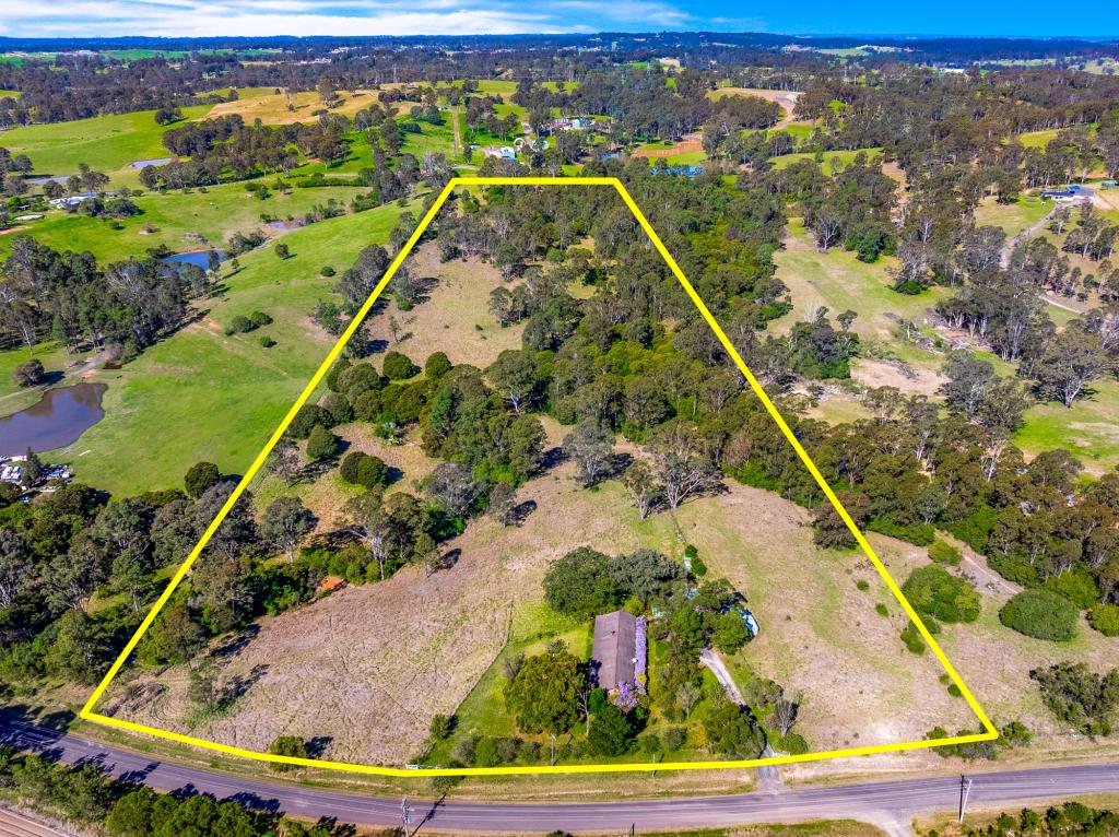 360 Wolstenholme Ave, Greendale, NSW 2745