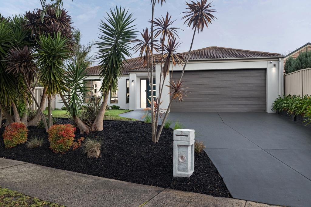 2 Bronzewing Ct, Langwarrin, VIC 3910