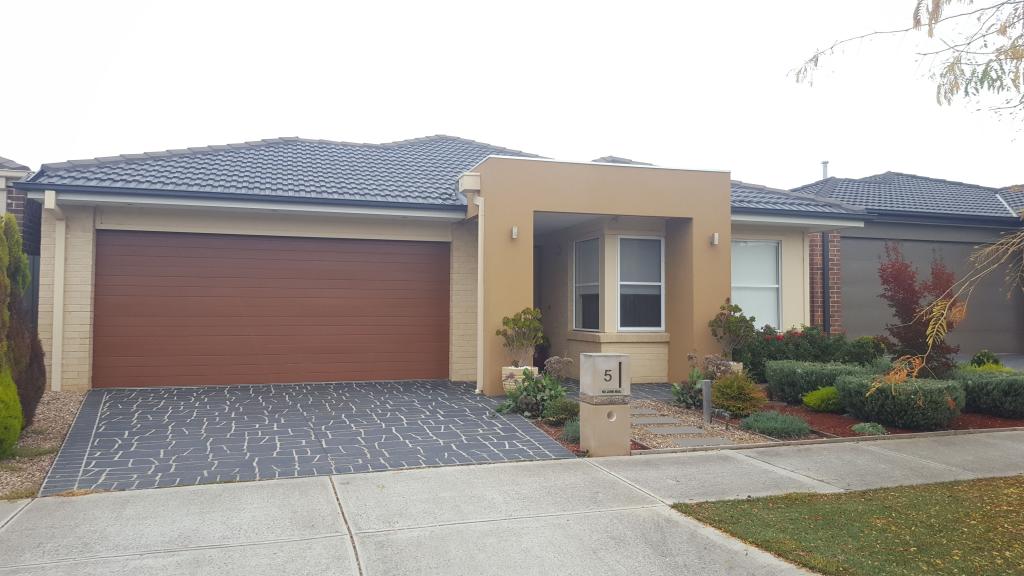 5 GRATTAN ST, SOUTH MORANG, VIC 3752