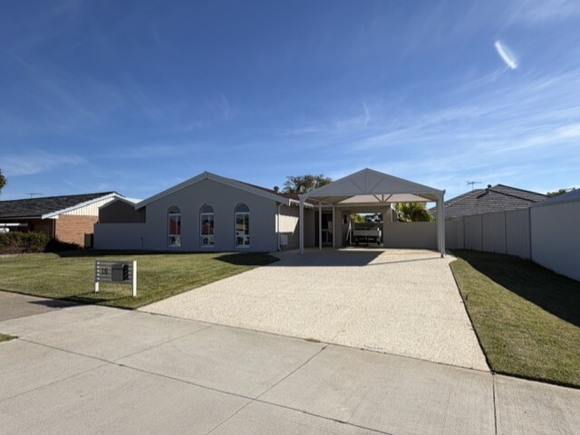 16 Liverpool St, Shoalwater, WA 6169