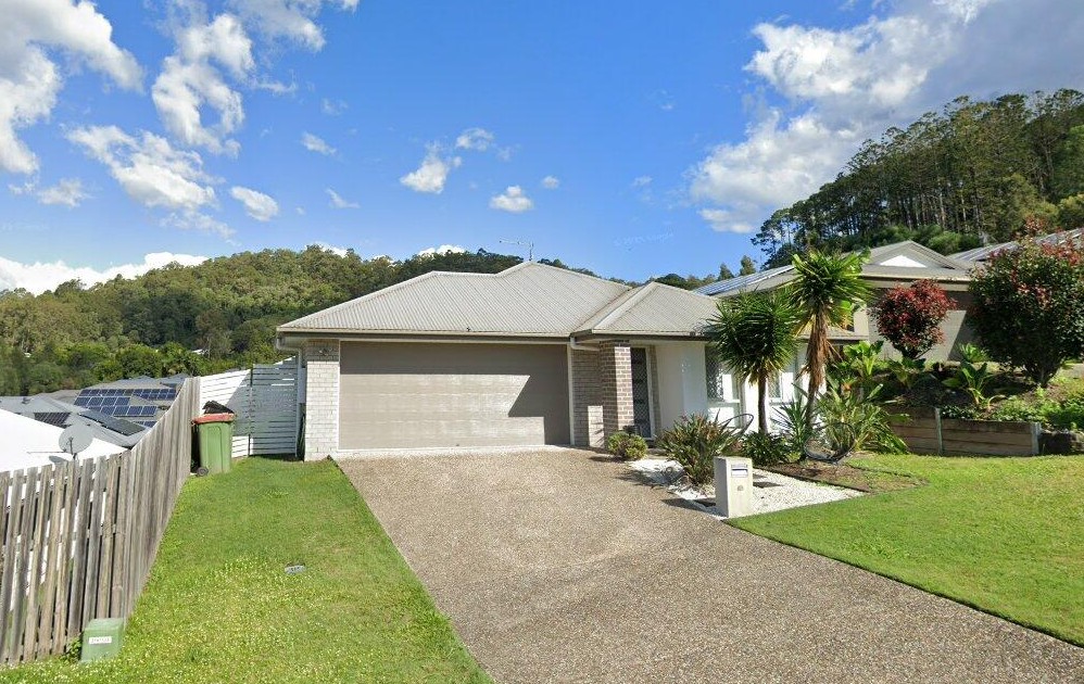 27 Plum Pine St, Maudsland, QLD 4210