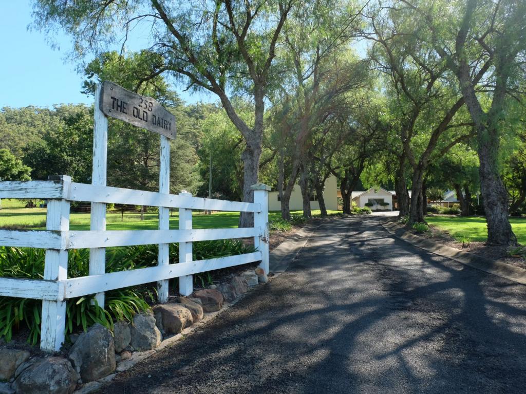 258 Bents Basin Rd, Wallacia, NSW 2745