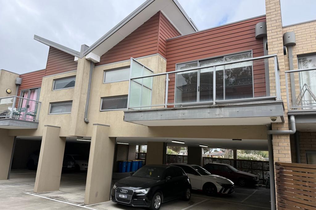 9 Hinterland Cl, Lynbrook, VIC 3975