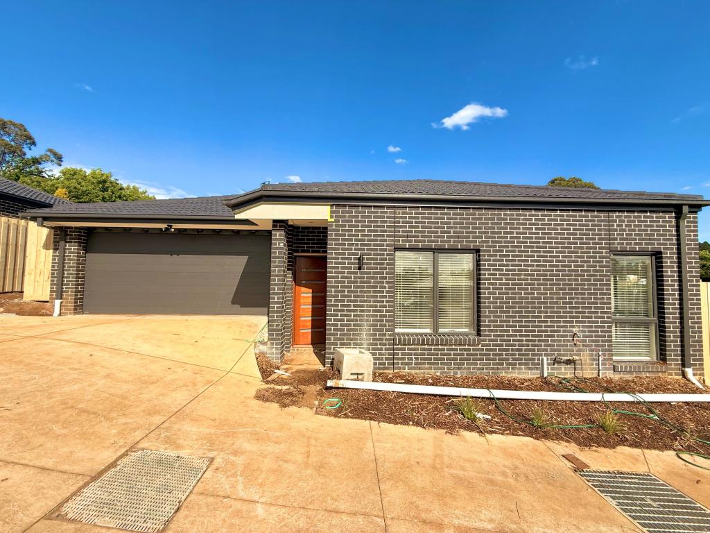1/16 Orchard Ct, Drouin, VIC 3818