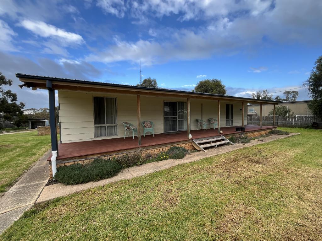 57 Belmore St, Woodstock, NSW 2793