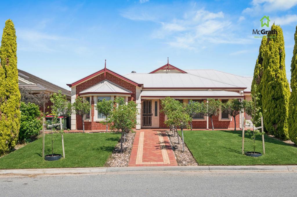 17 INGLETON DR, HALLETT COVE, SA 5158