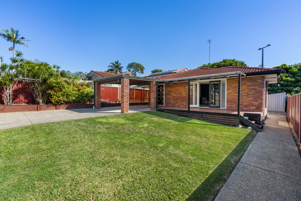 1/102 Kumbari Ave, Labrador, QLD 4215