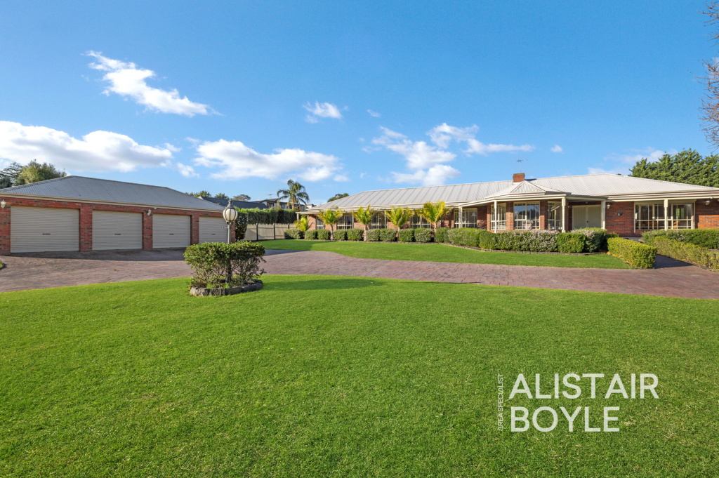 1-2 Malanie Cl, Narre Warren North, VIC 3804