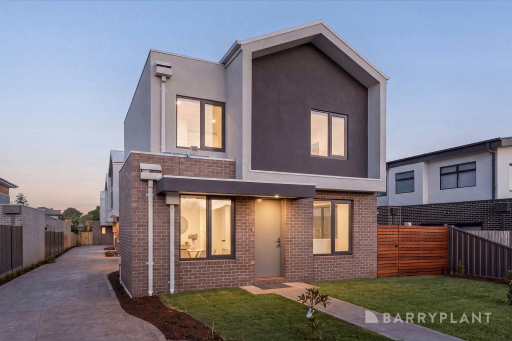 1/57 BARRY ST, RESERVOIR, VIC 3073