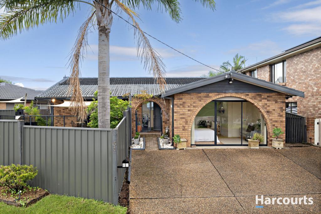 51 Alhambra Ave, Macquarie Hills, NSW 2285
