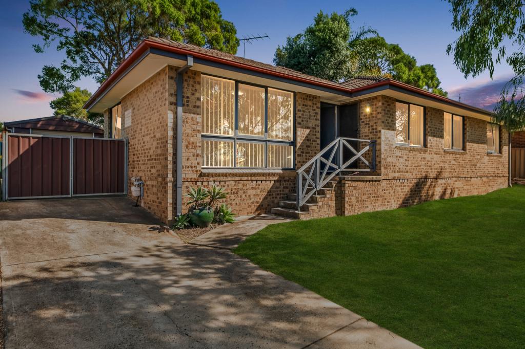 36 Gargery St, Ambarvale, NSW 2560