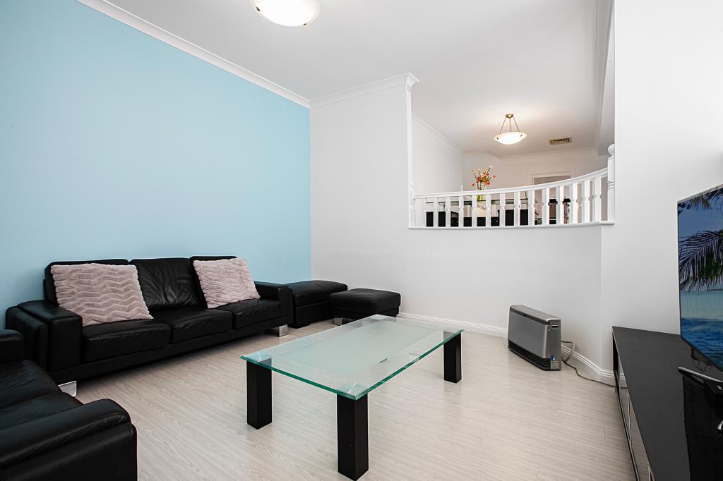 17 Pentland Ave, Roselands, NSW 2196