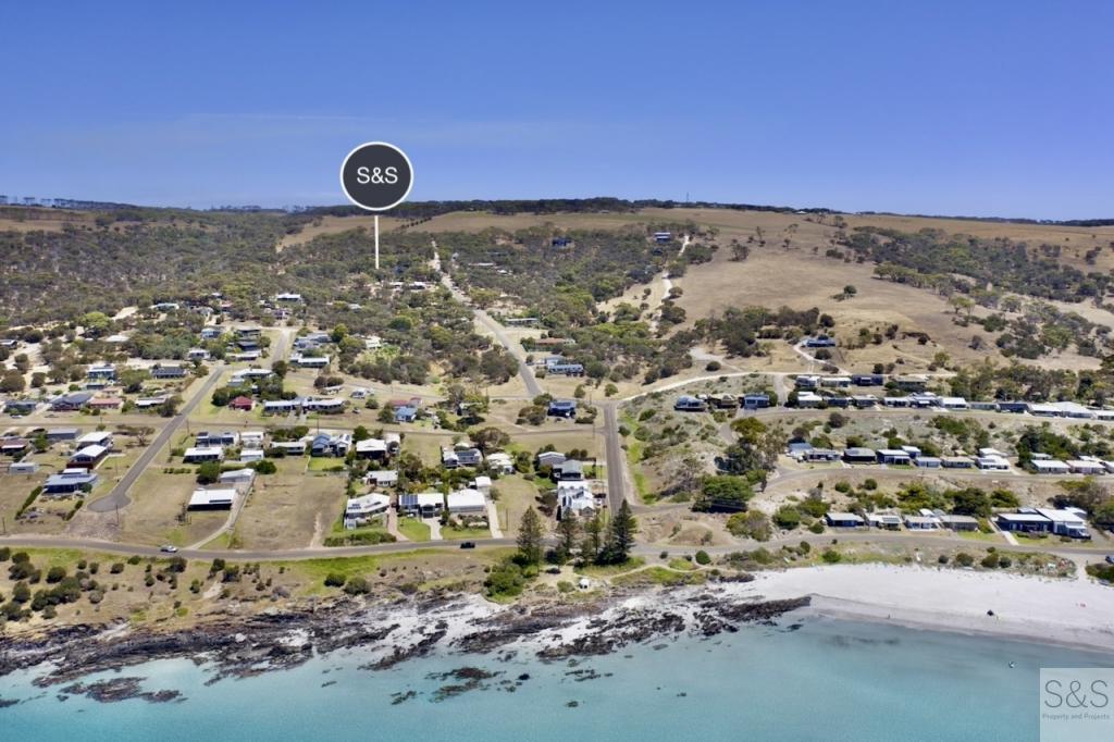 8 CURRAWONG AVE, PENNESHAW, SA 5222