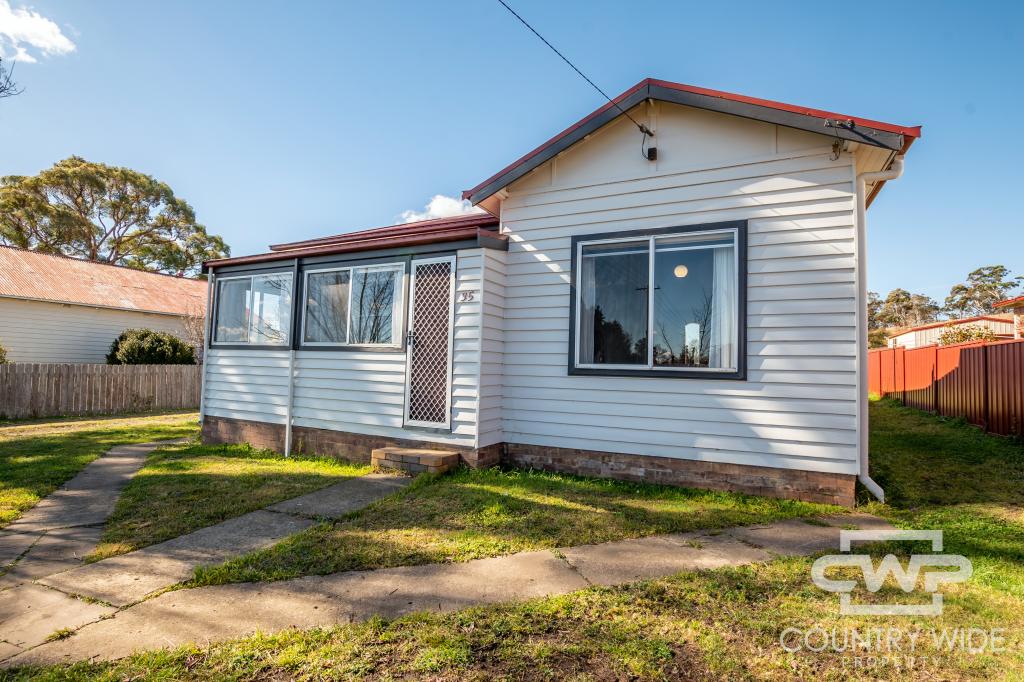 35 Prisk St, Guyra, NSW 2365